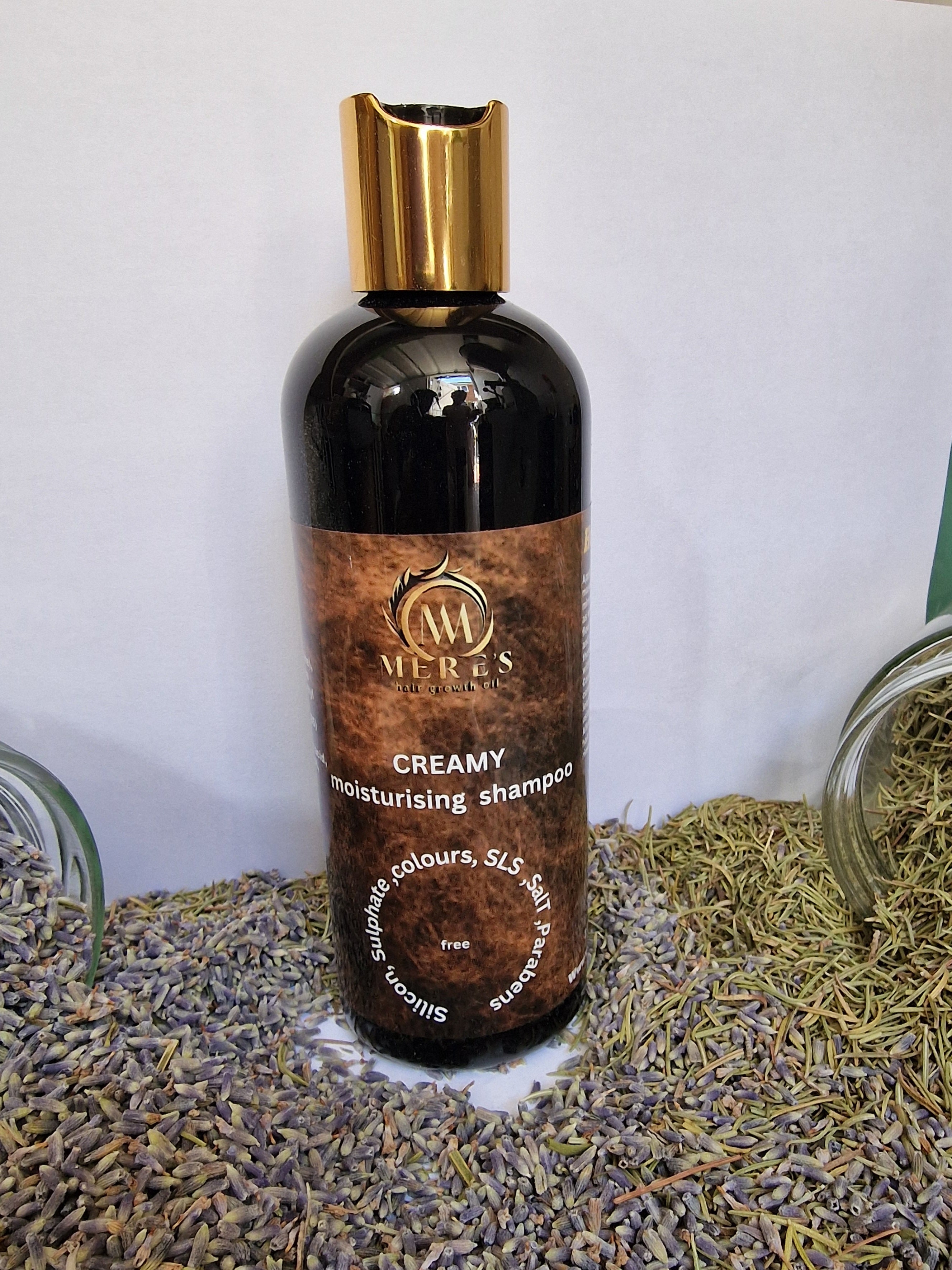 Creamy moisturising shampoo. MERE&